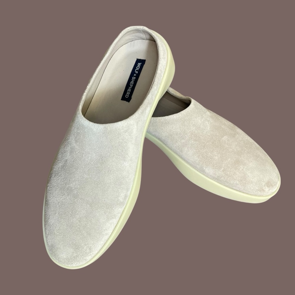 Wolfe & Shepherd Women’s Cream Suede Slip-On Mule